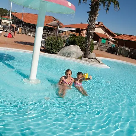 Campingplads Camping Sunissim Les Vignes By Locatour Lit-et-Mixe