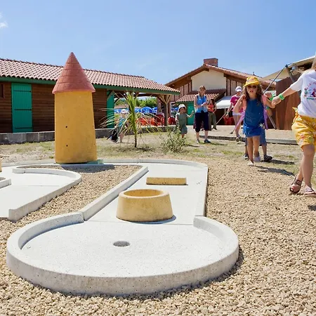 Camping Sunissim Les Vignes By Locatour 5*