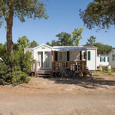 Camping Sunissim Les Vignes By Locatour 5* Lit-et-Mixe