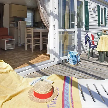 Campingplads Camping Sunissim Les Vignes By Locatour 5*