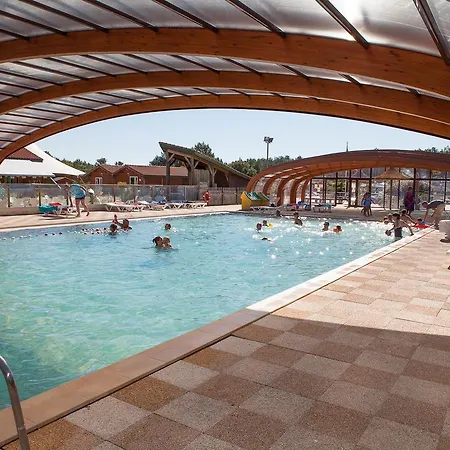 Camping Sunissim Les Vignes By Locatour 5* Lit-et-Mixe